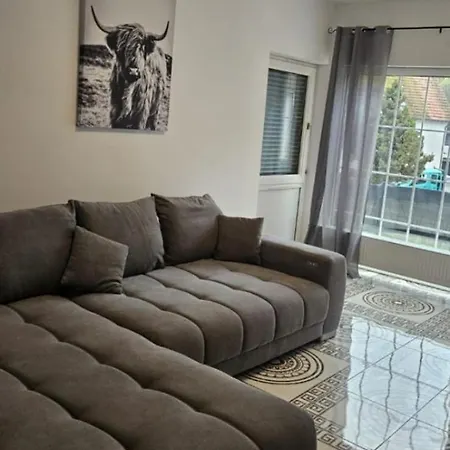 Semesterbostad Costea Ferienhaus Schindhard